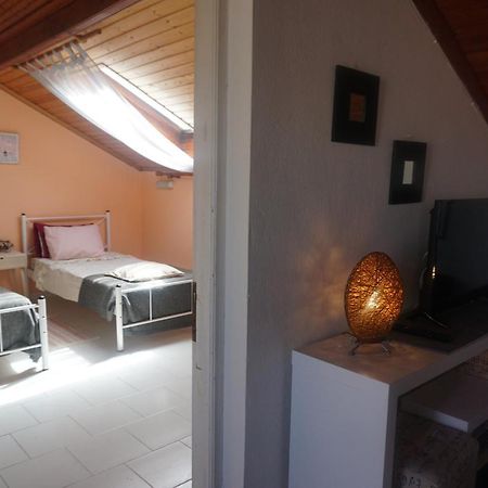 Acharavi Afrodite Apartments Bagian luar foto