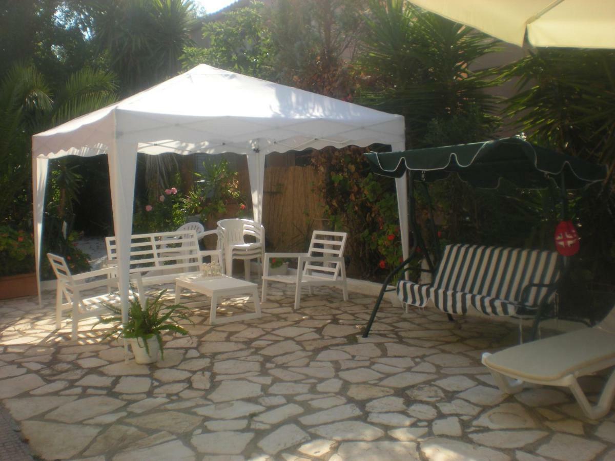 Acharavi Afrodite Apartments Bagian luar foto